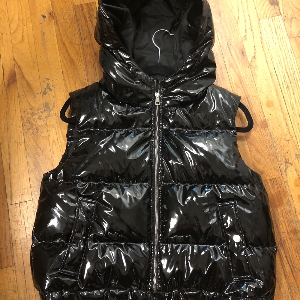 Theory puff patient leather vest